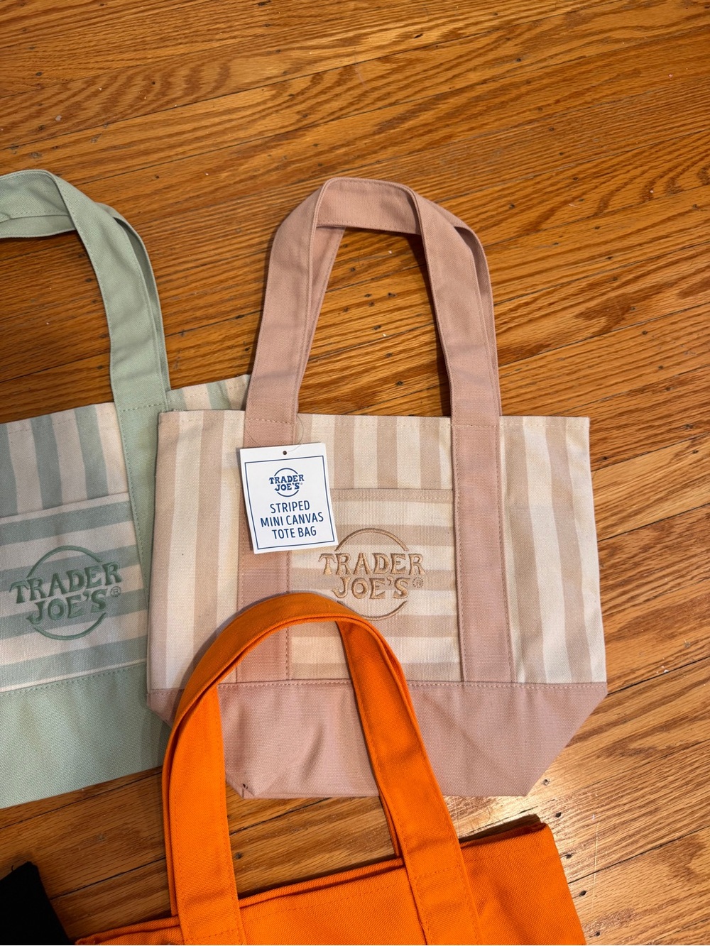 Trader Joe’s mini Tote Bags - set of 5 Orange, Black, Pink, Green, Cream - Picture 4 of 6